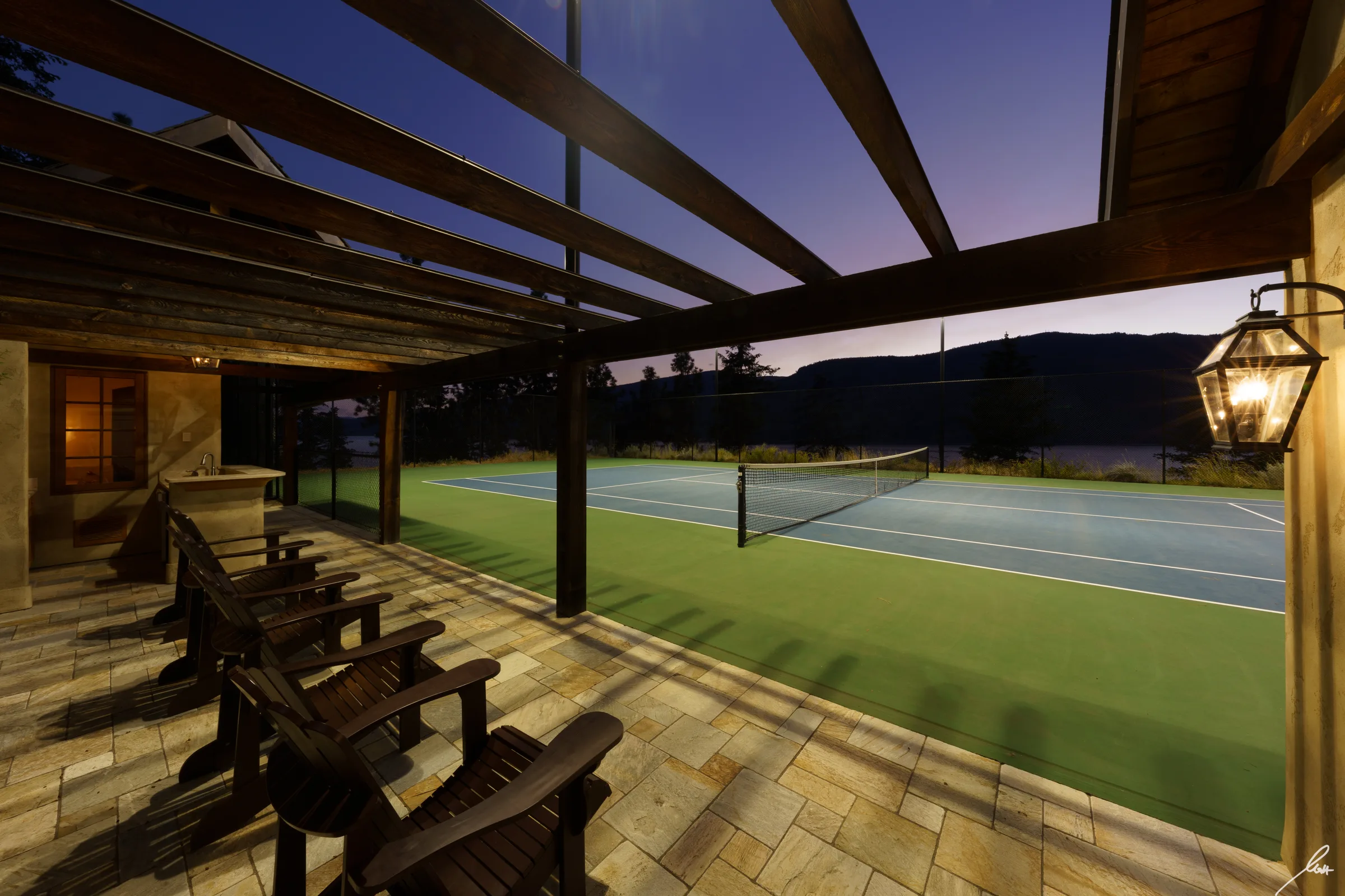Tennis coaching on the estate court
