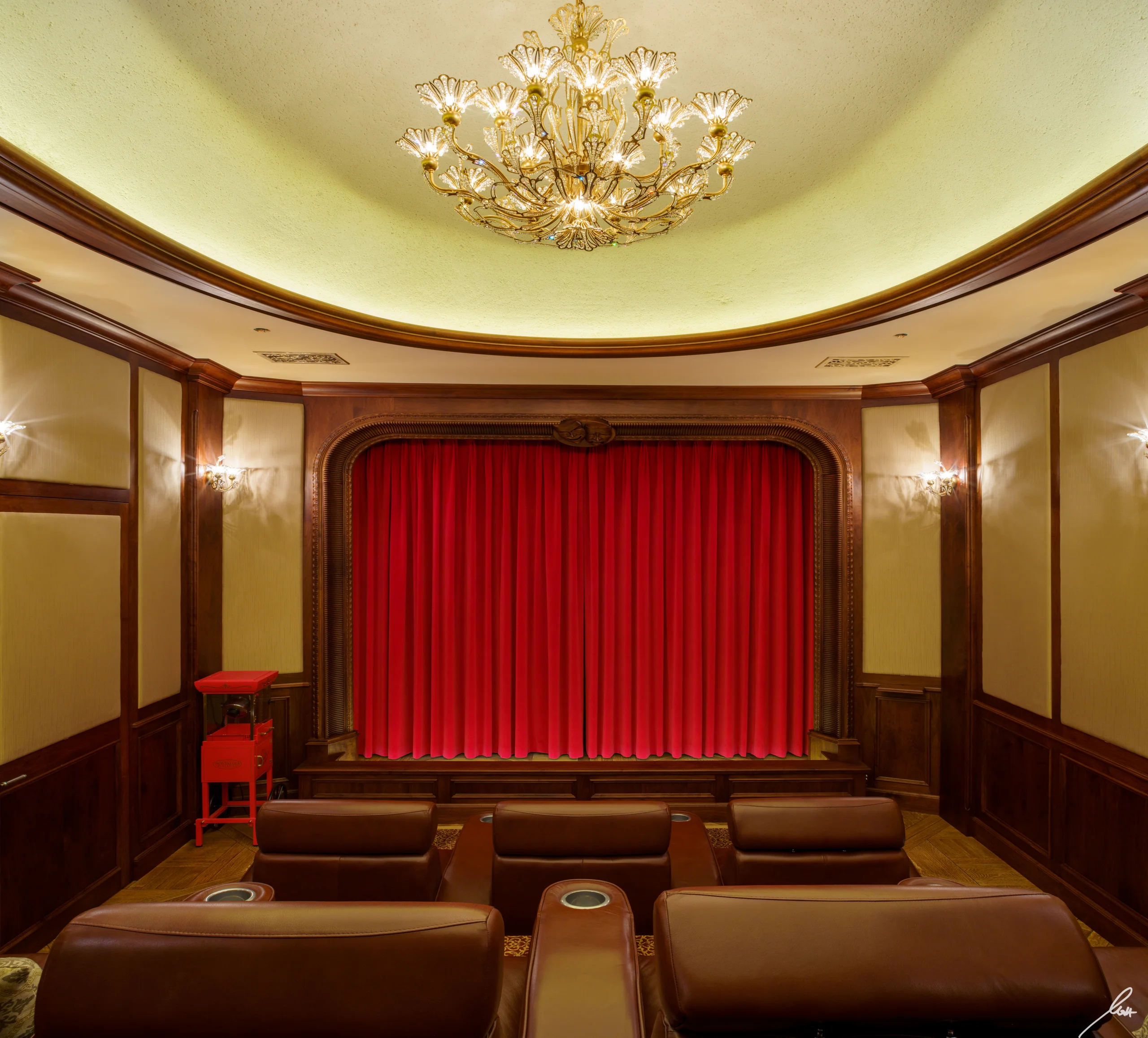 Private theatre